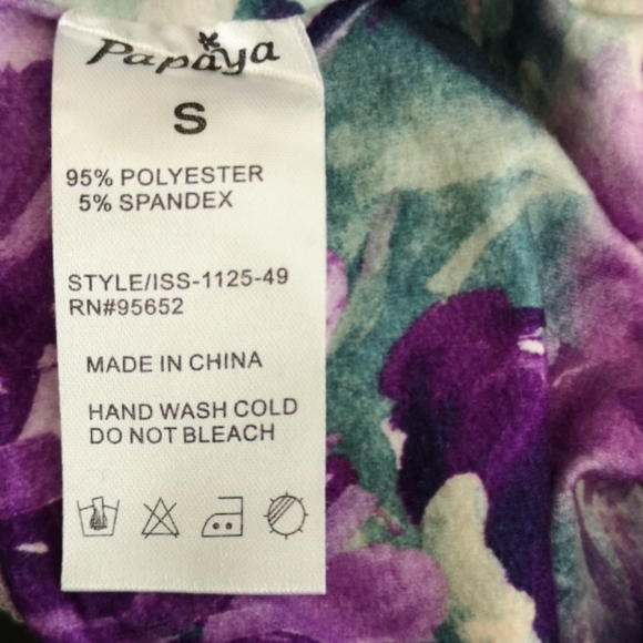 Super soft mini skirt 🌺 - Picture 2 of 2